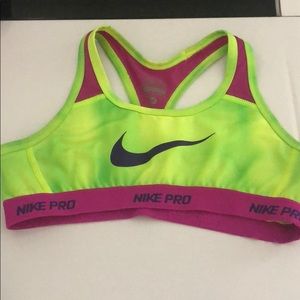 Girls size medium Nike Pro sports bra